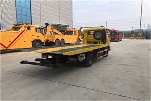 庞各庄非事故拖车