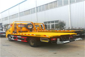 庞各庄附近拖车救援搭电